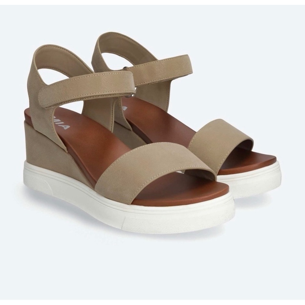 MIA Womens Taupe Platform Wedge Sandals Size 9 Hook Loop Ankle Strap Neutral